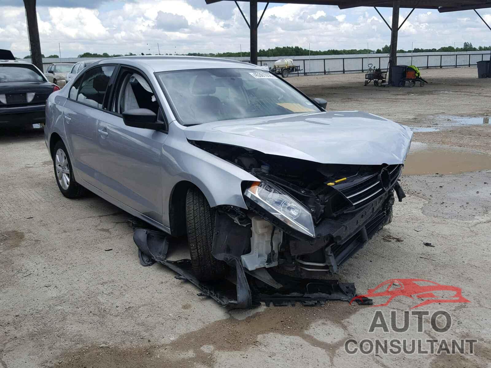 VOLKSWAGEN JETTA 2015 - 3VWD17AJ5FM229307