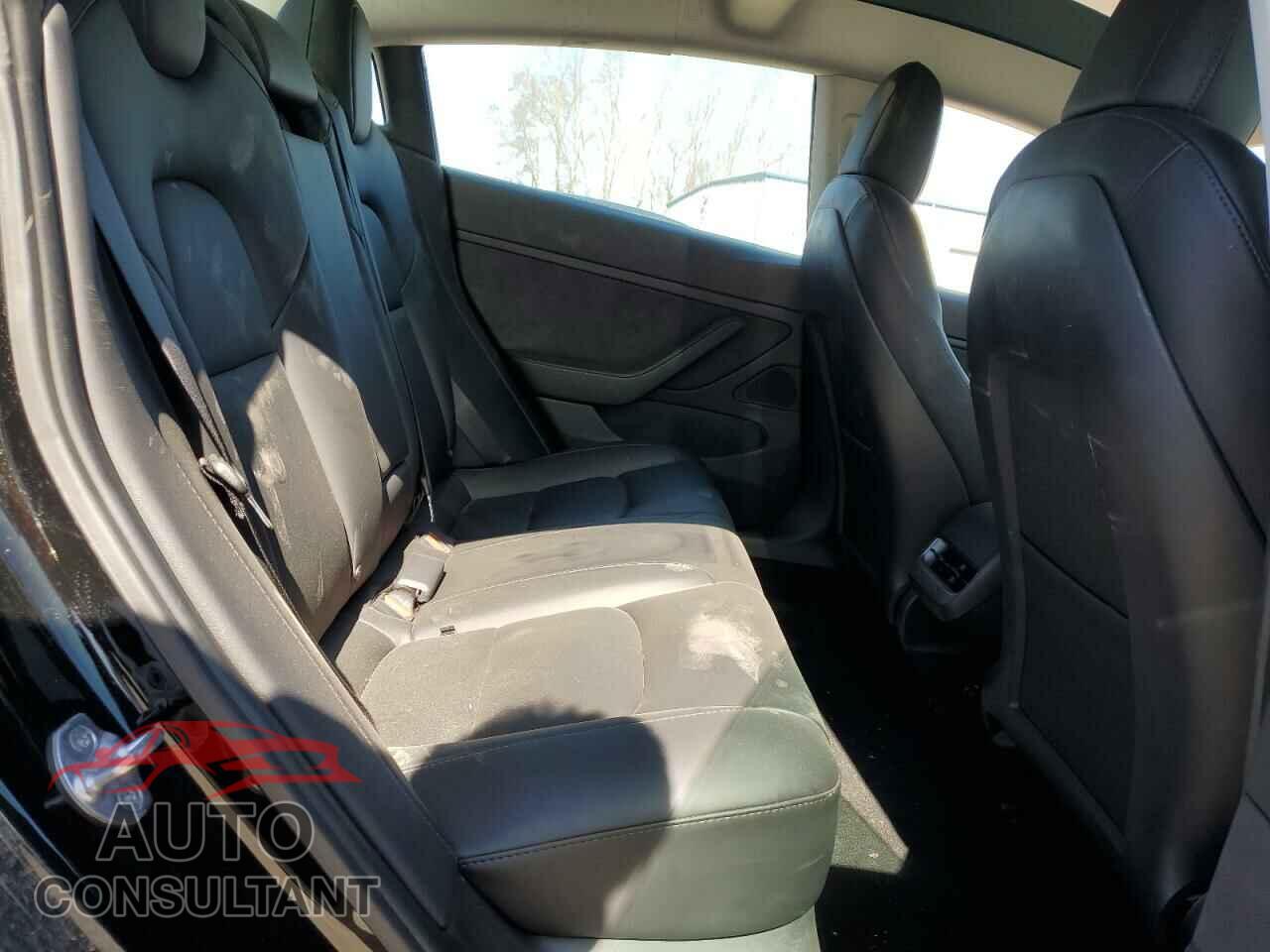 TESLA MODEL 3 2021 - 5YJ3E1EB8MF875753