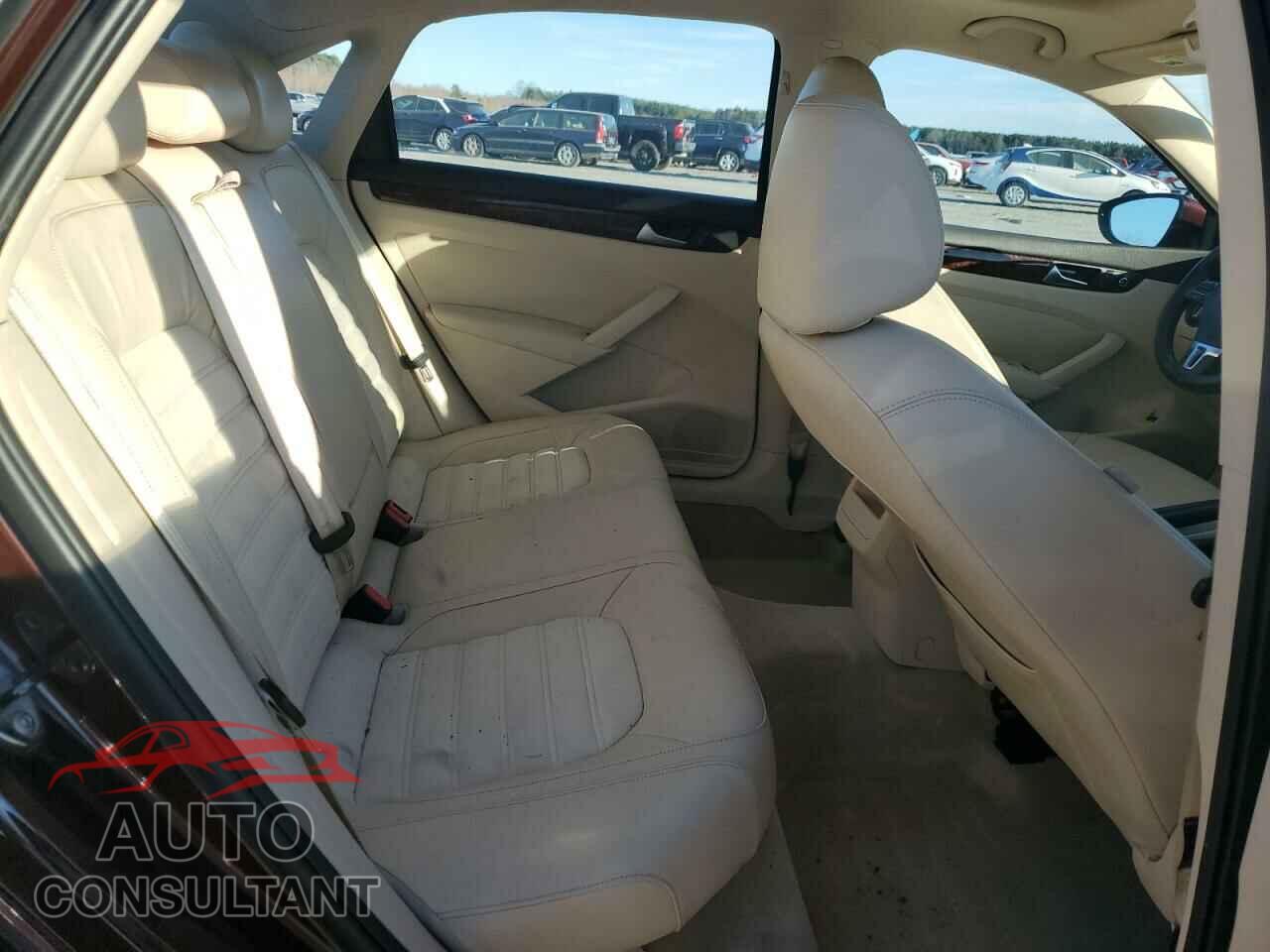 VOLKSWAGEN PASSAT 2012 - 1VWCN7A38CC087548
