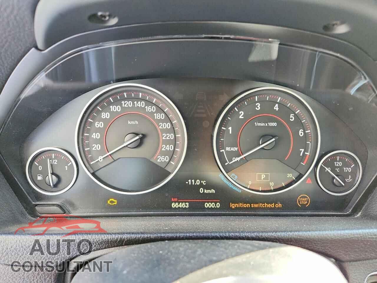 BMW 3 SERIES 2016 - WBA8E3G50GNU02635
