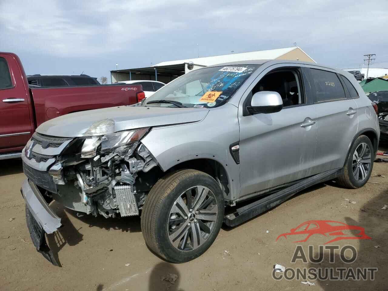 MITSUBISHI OUTLANDER 2022 - JA4ARUAU7NU019416