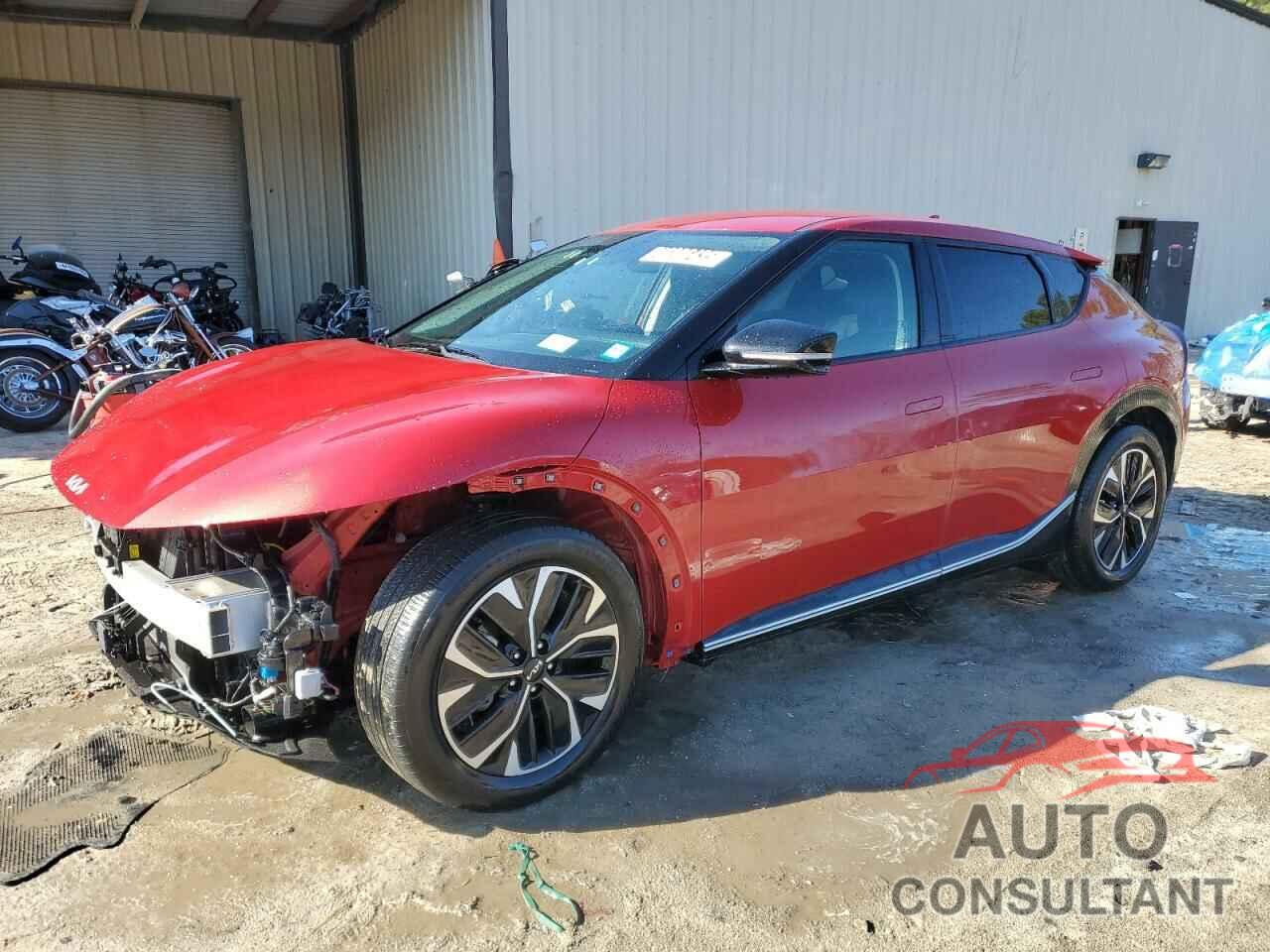 KIA EV6 LIGHT 2023 - KNDC34LA4P5128108
