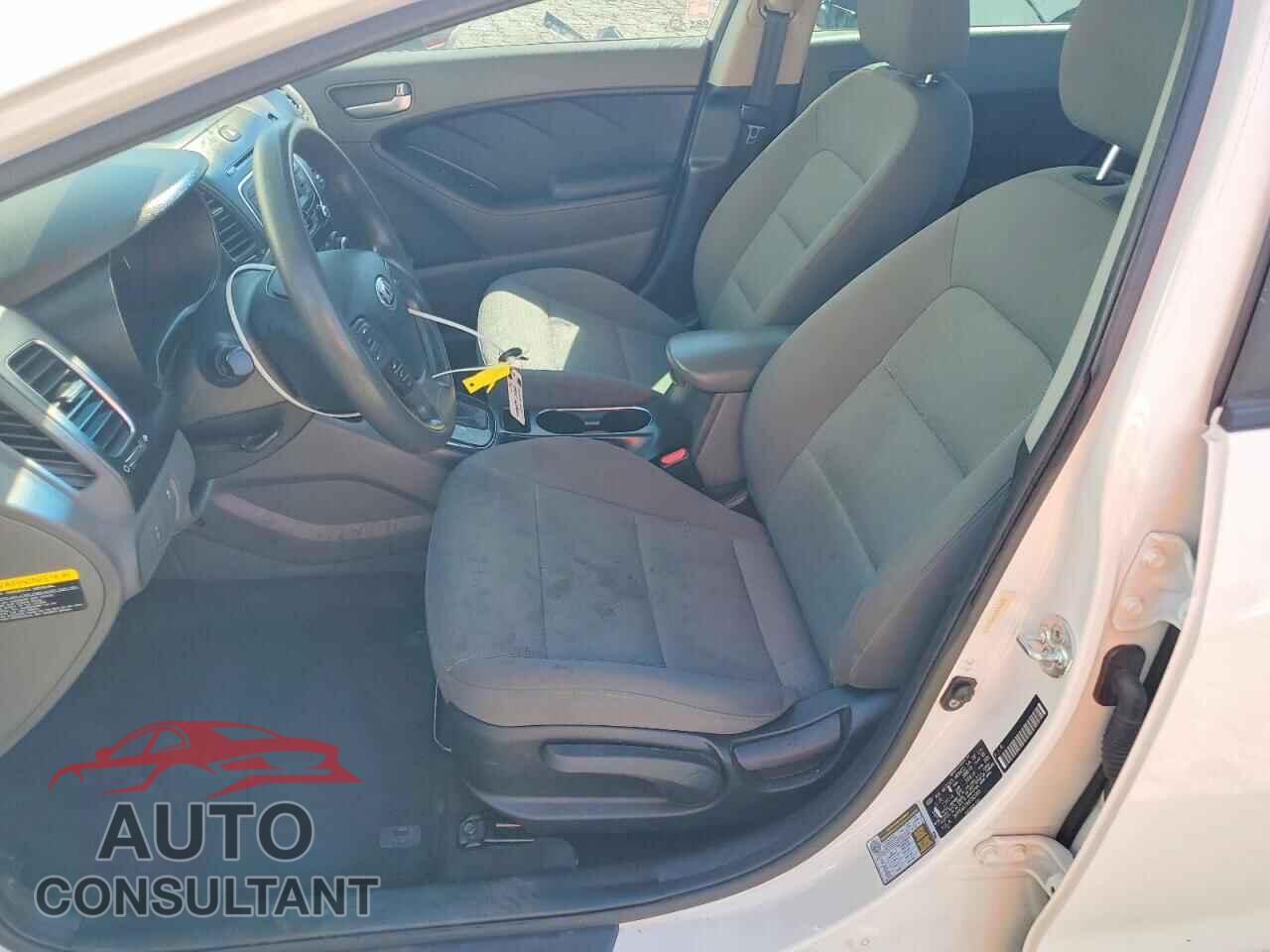 KIA FORTE 2017 - 3KPFK4A79HE083003