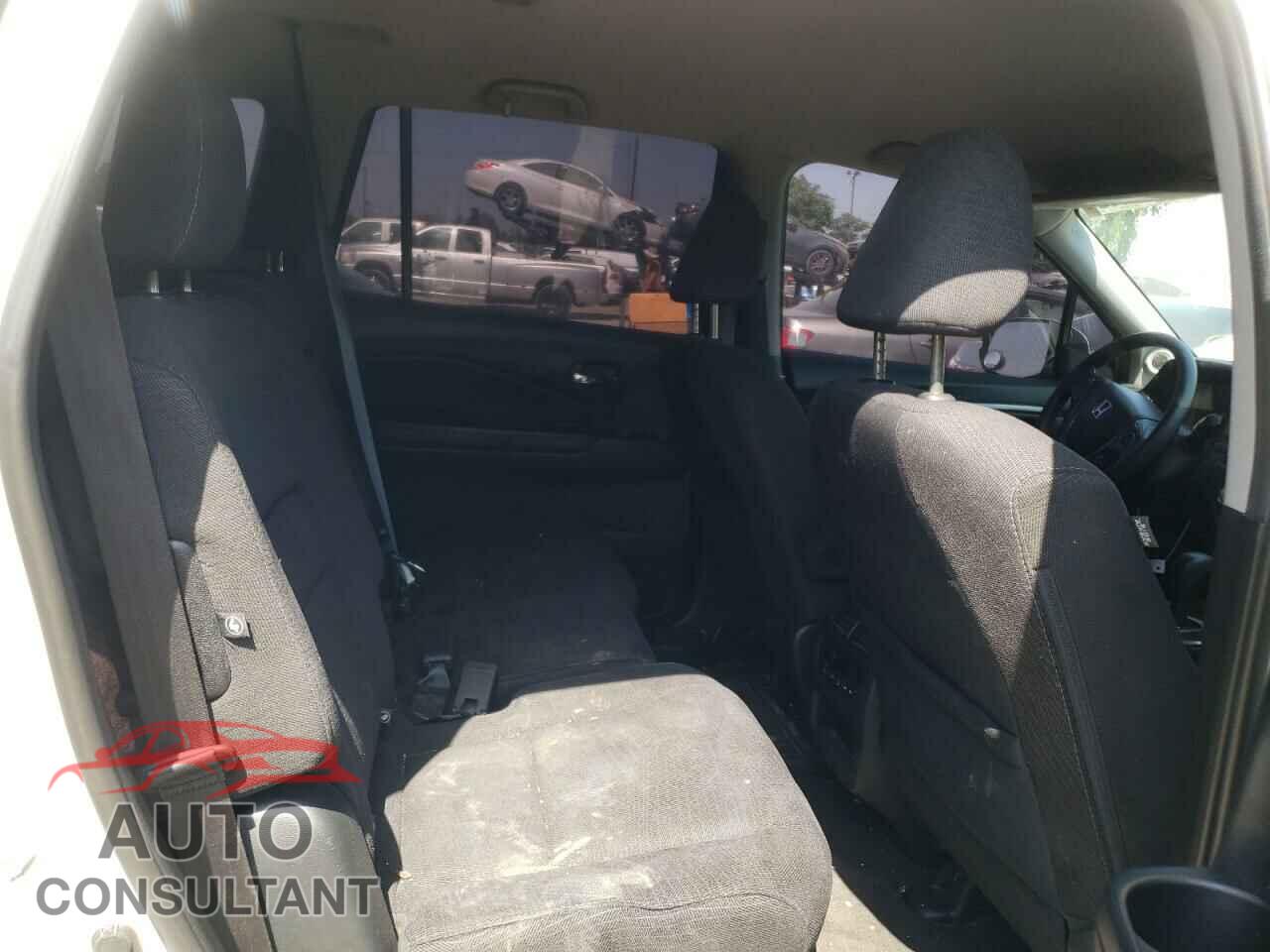 HONDA PILOT 2018 - 5FNYF5H34JB002012