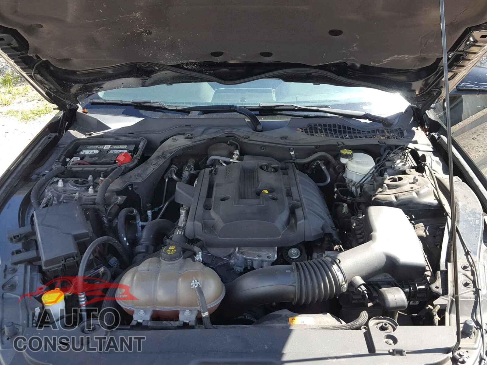 FORD MUSTANG 2015 - 1FA6P8TH3F5328990