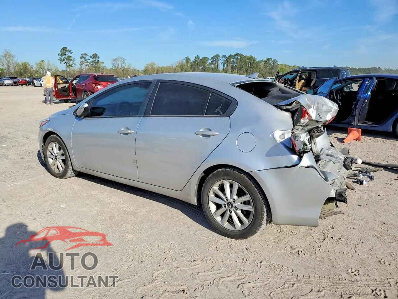 KIA FORTE 2017 - 3KPFL4A74HE021201