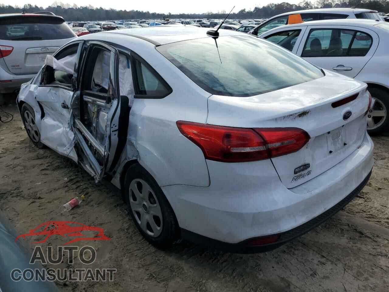 FORD FOCUS 2016 - 1FADP3E22GL356893