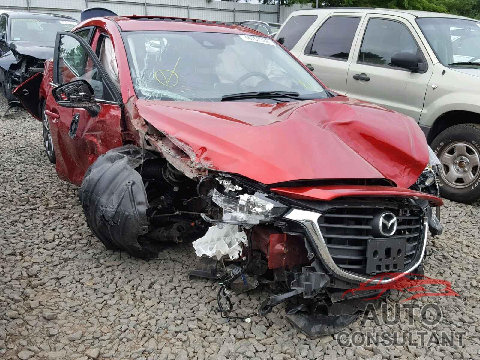 MAZDA 3 2018 - 3MZBN1L32JM201772