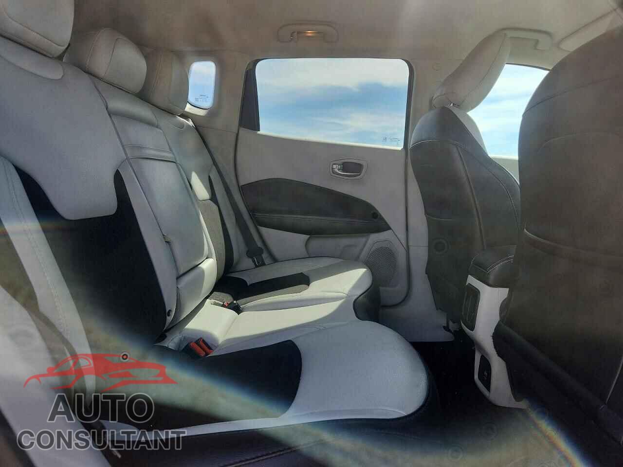 JEEP COMPASS 2020 - 3C4NJCBB1LT153030