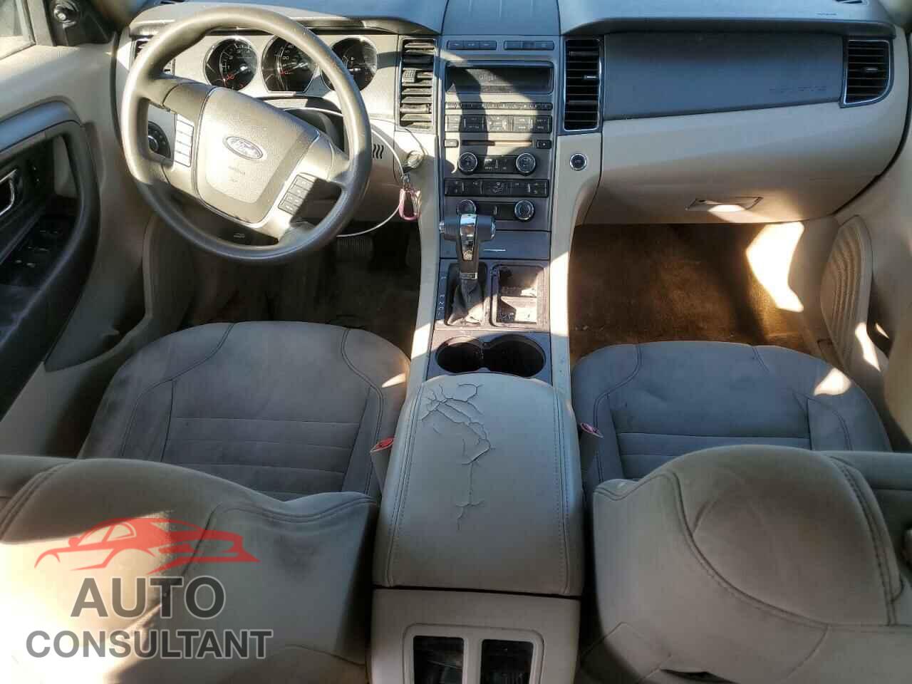 FORD TAURUS 2012 - 1FAHP2DW5CG120144