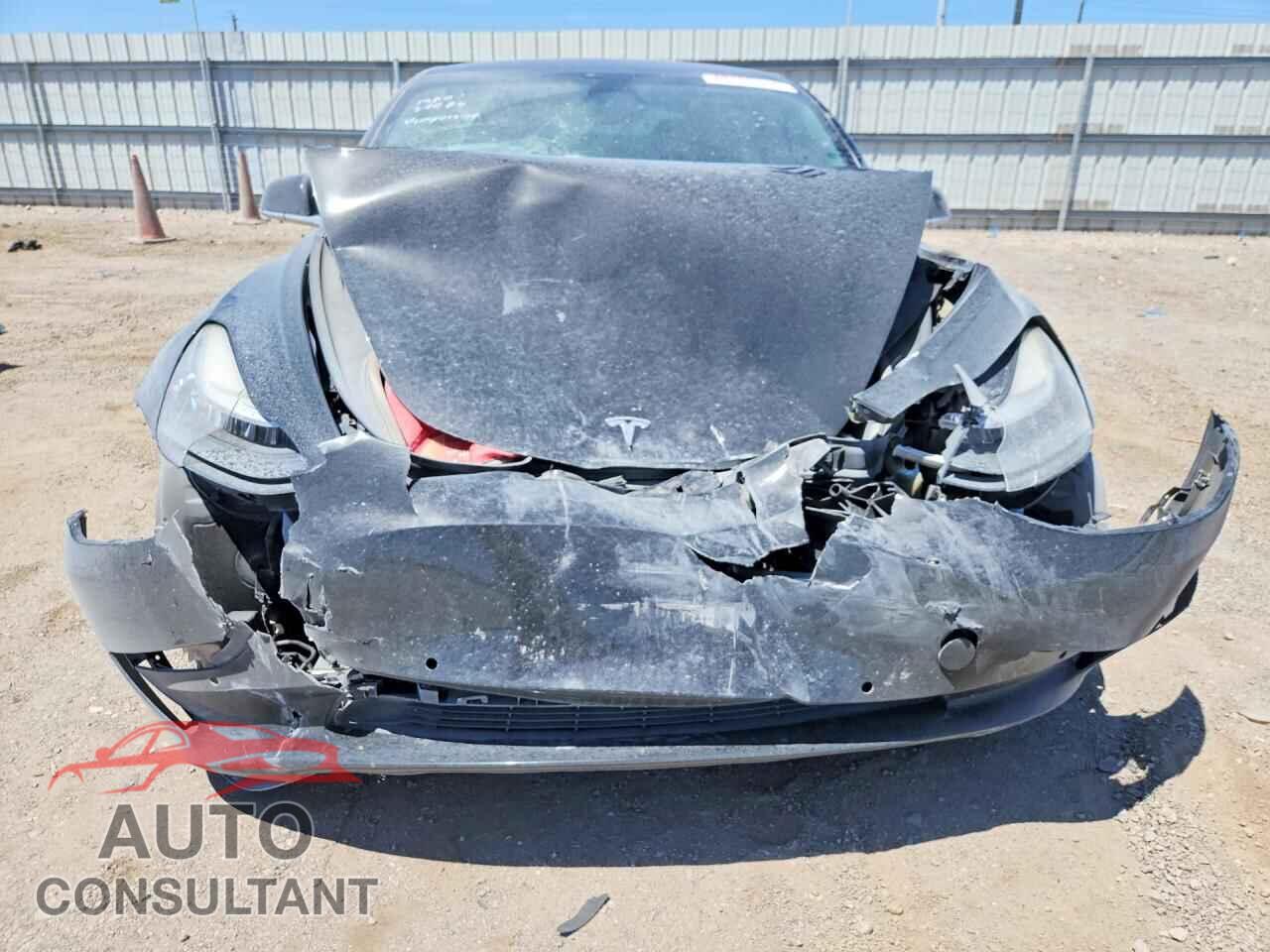 TESLA MODEL 3 2018 - 5YJ3E1EA5JF176325