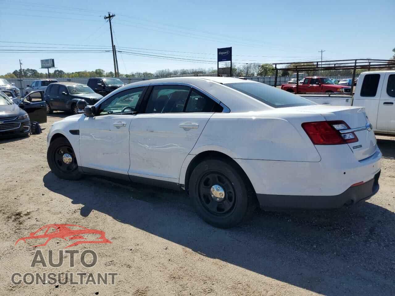 FORD TAURUS 2018 - 1FAHP2MKXJG123647