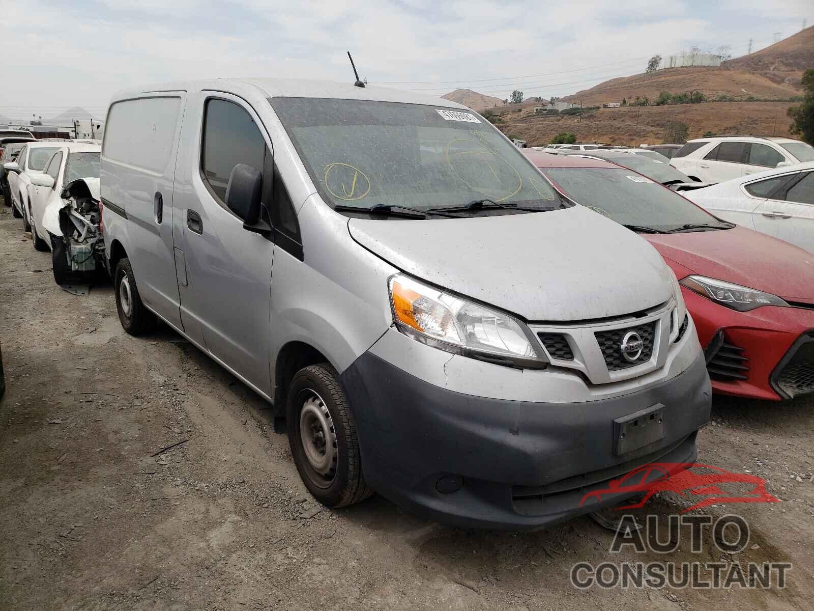 NISSAN NV 2017 - 3N6CM0KN5HK695653