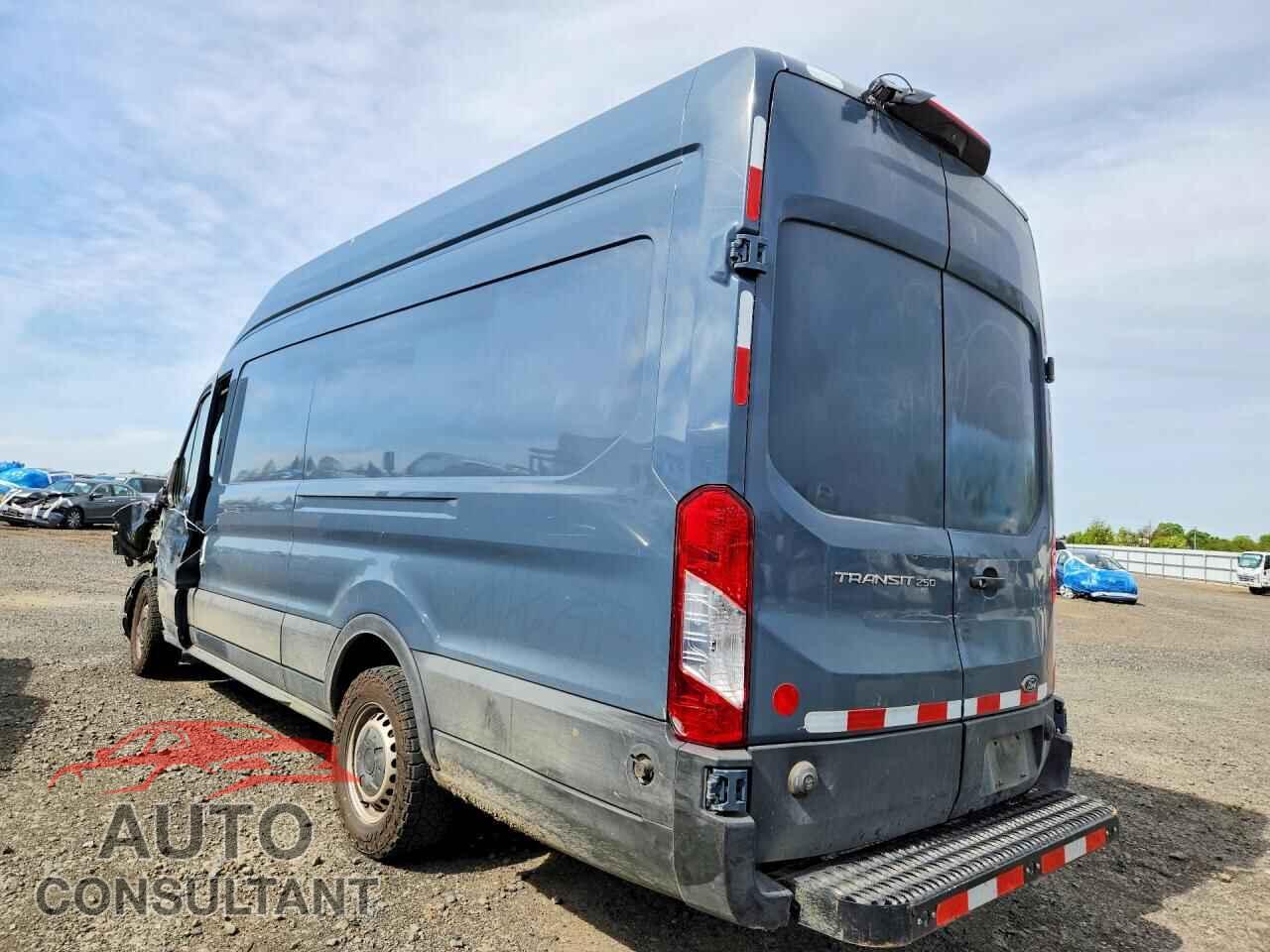 FORD TRANSIT 2019 - 1FTYR3XM3KKB29344