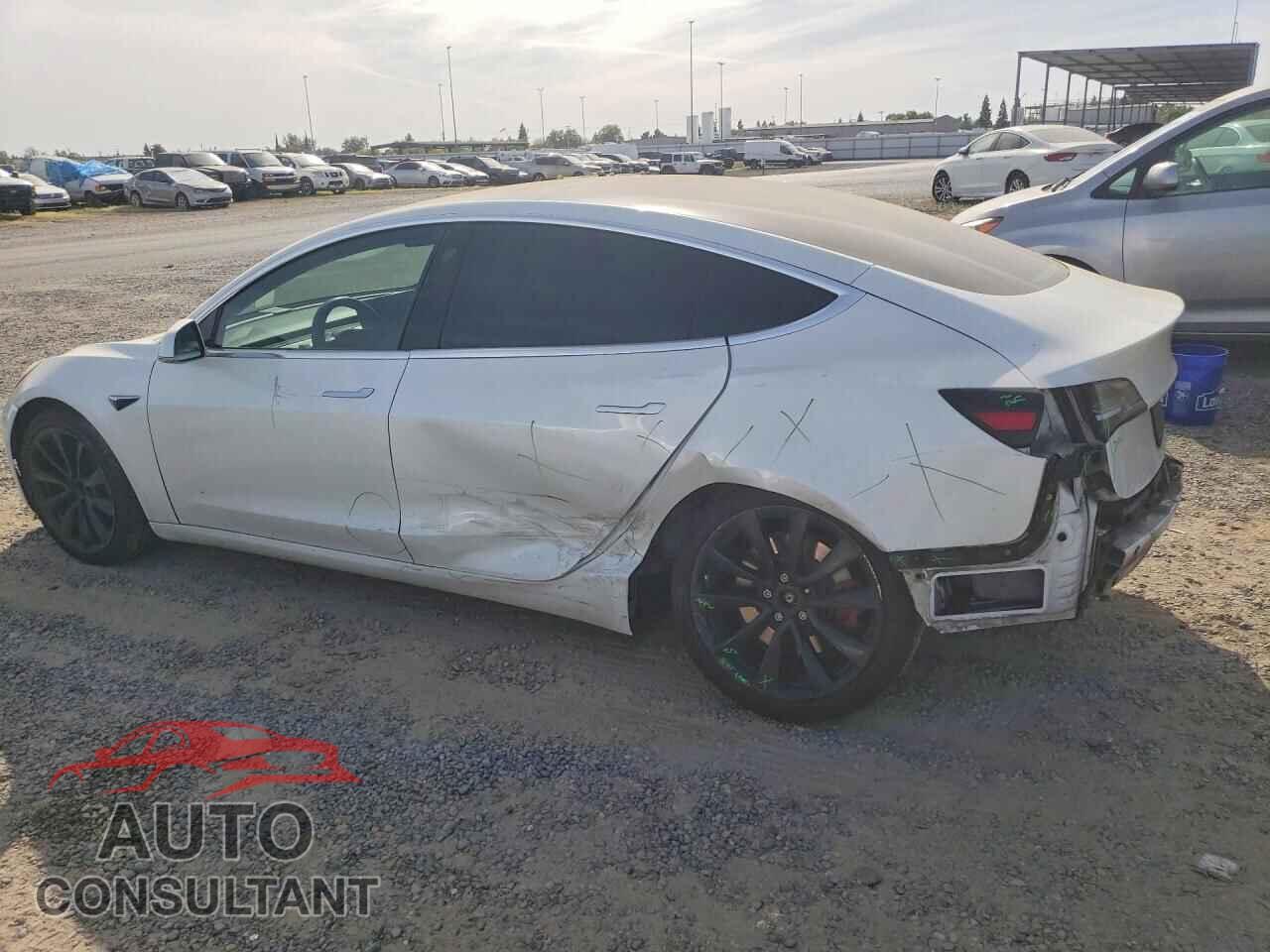 TESLA MODEL 3 2019 - 5YJ3E1EB0KF512568