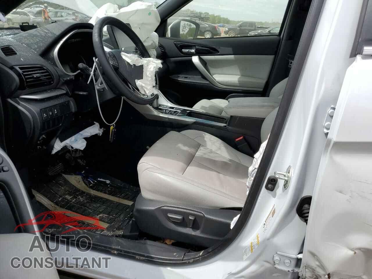 MITSUBISHI ECLIPSE 2023 - JA4ATWAA6PZ024812