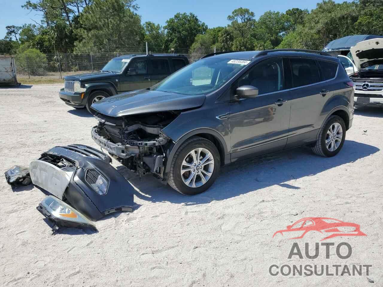 FORD ESCAPE 2017 - 1FMCU0GDXHUD15897