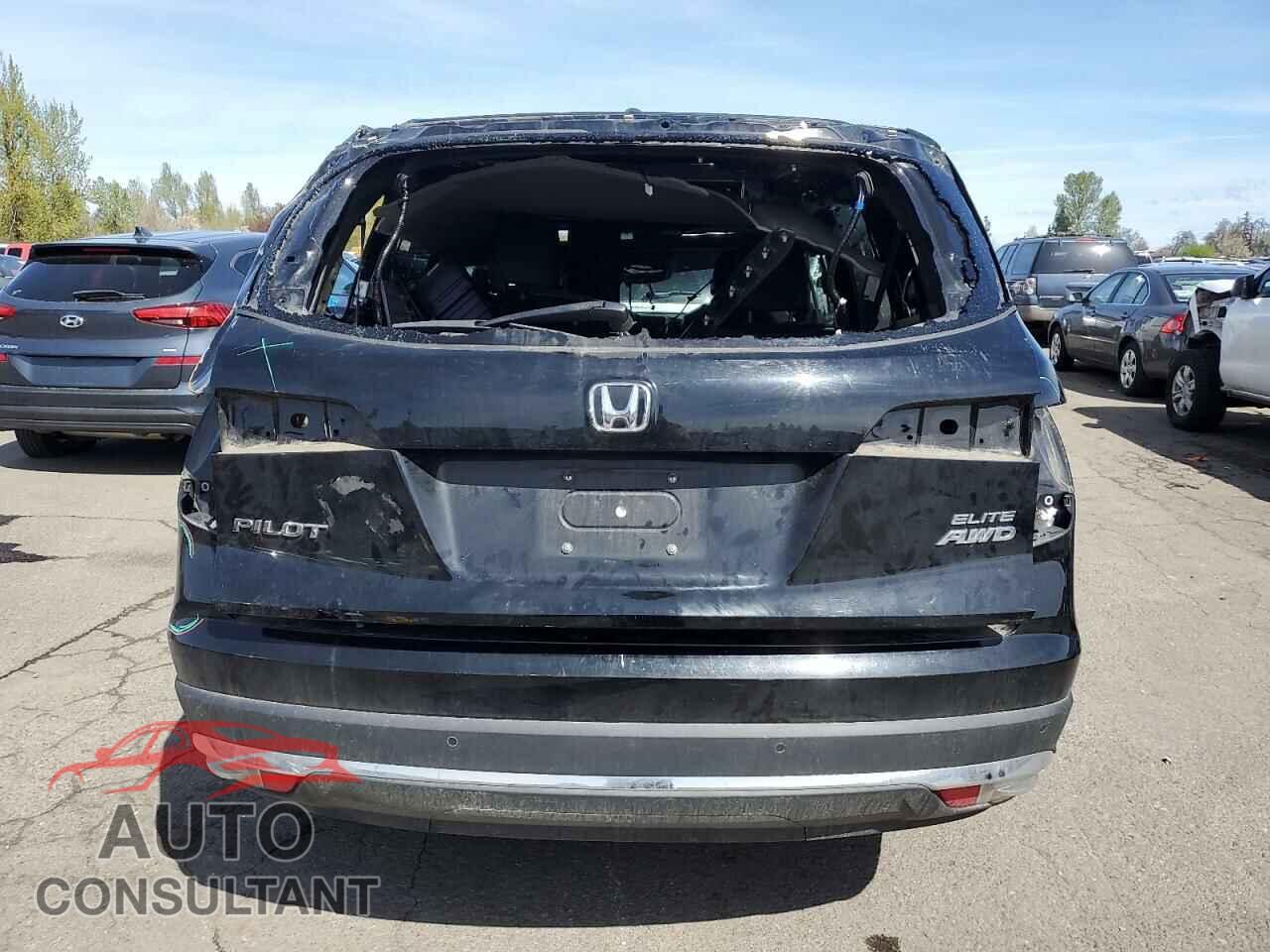 HONDA PILOT 2017 - 5FNYF6H06HB014278