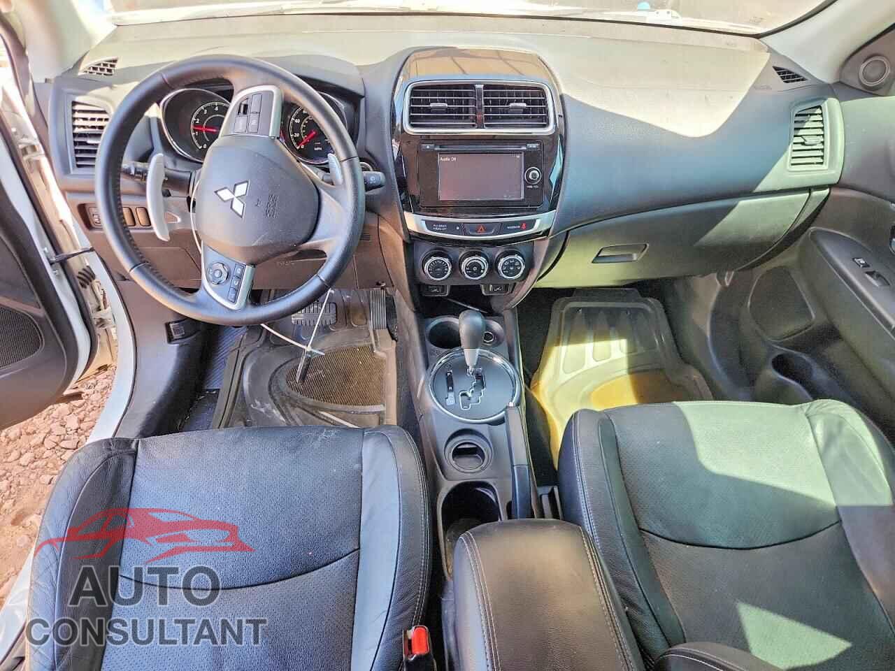MITSUBISHI OUTLANDER 2015 - 4A4AP4AU1FE007567