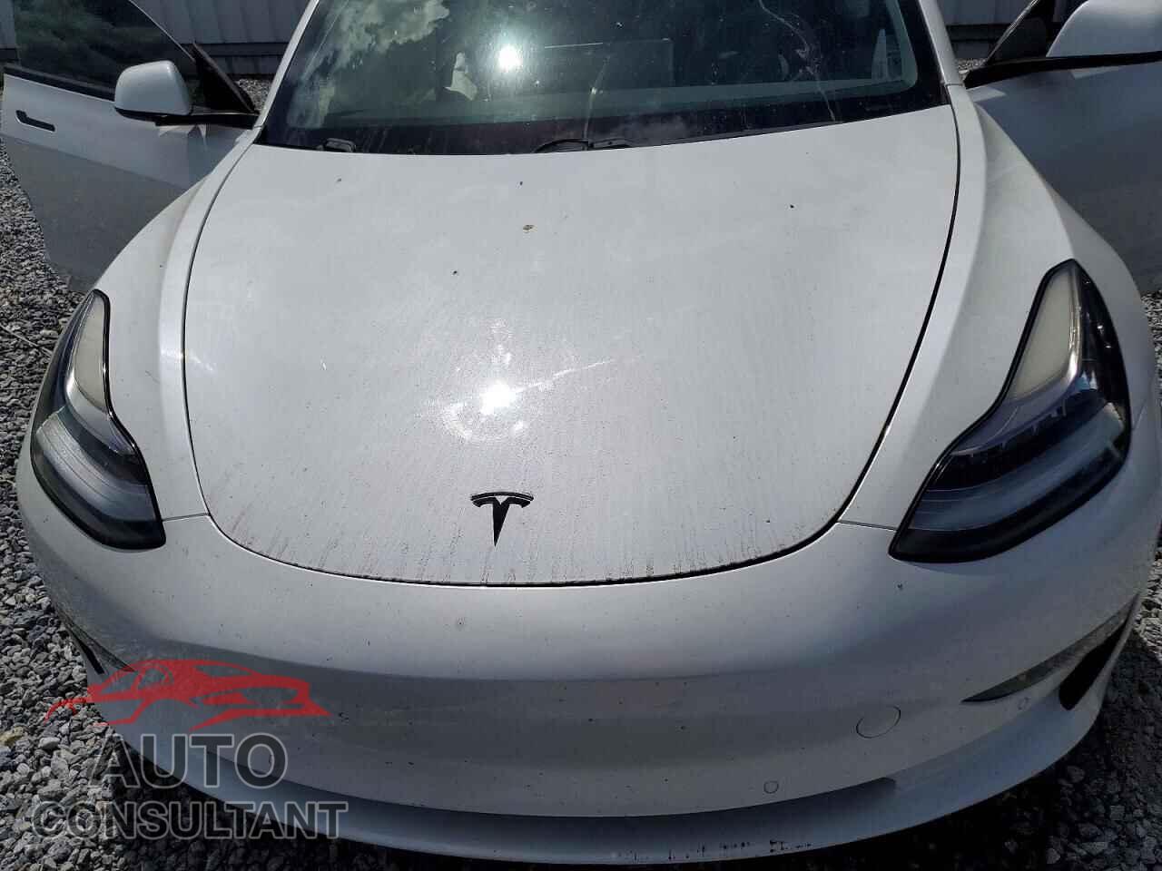 TESLA MODEL 3 2021 - 5YJ3E1EA2MF851472