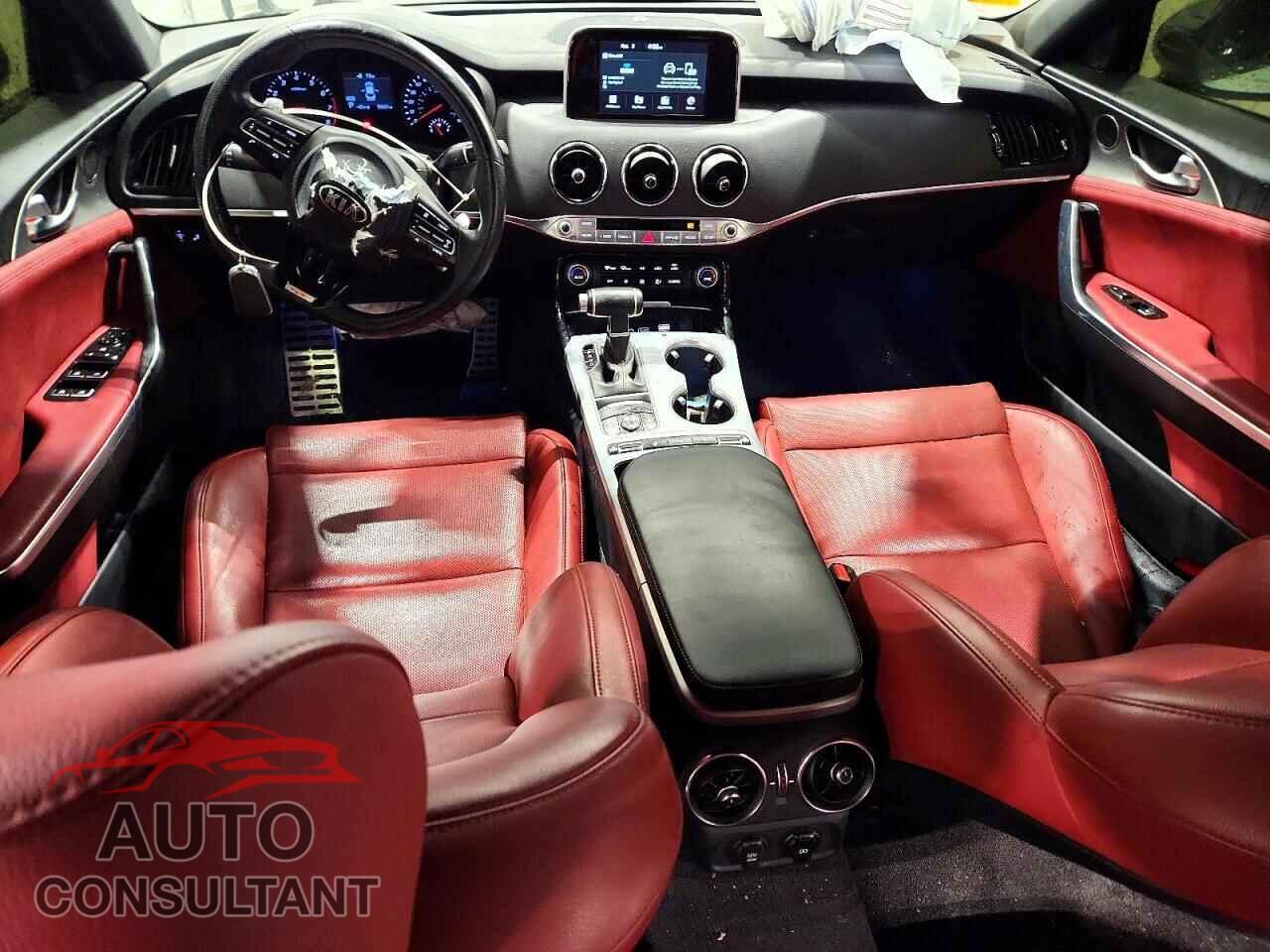 KIA STINGER 2019 - KNAE35LC5K6060207
