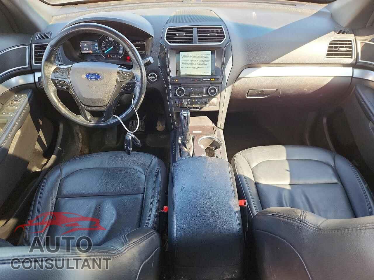 FORD EXPLORER 2017 - 1FM5K8D83HGD71747
