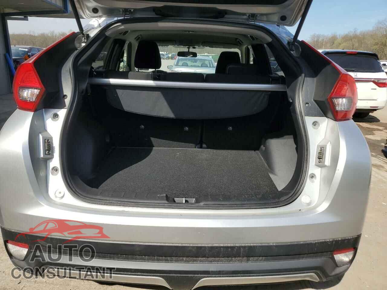 MITSUBISHI ECLIPSE 2018 - JA4AT5AA4JZ061293