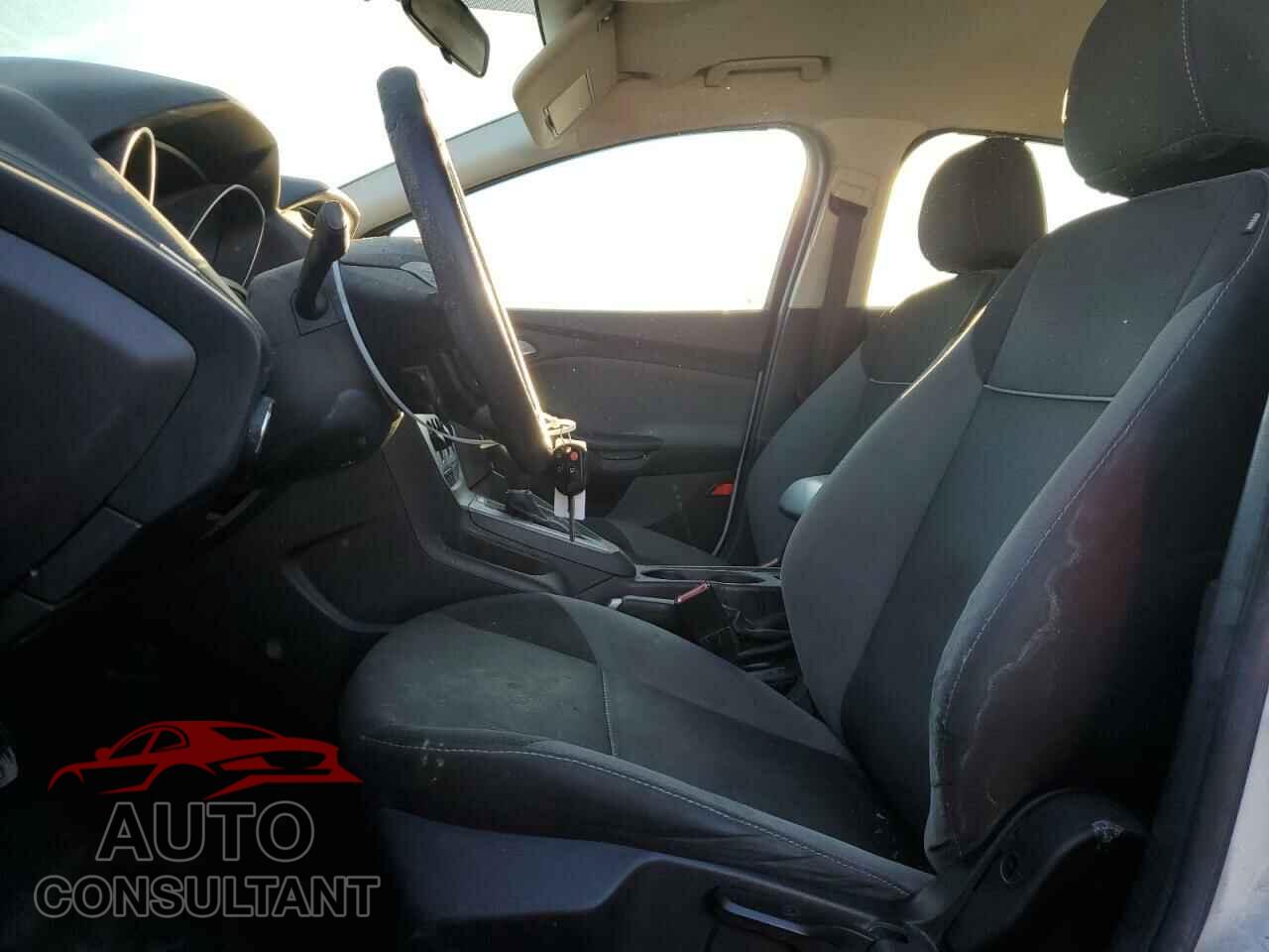 FORD FOCUS 2014 - 1FADP3F21EL266193
