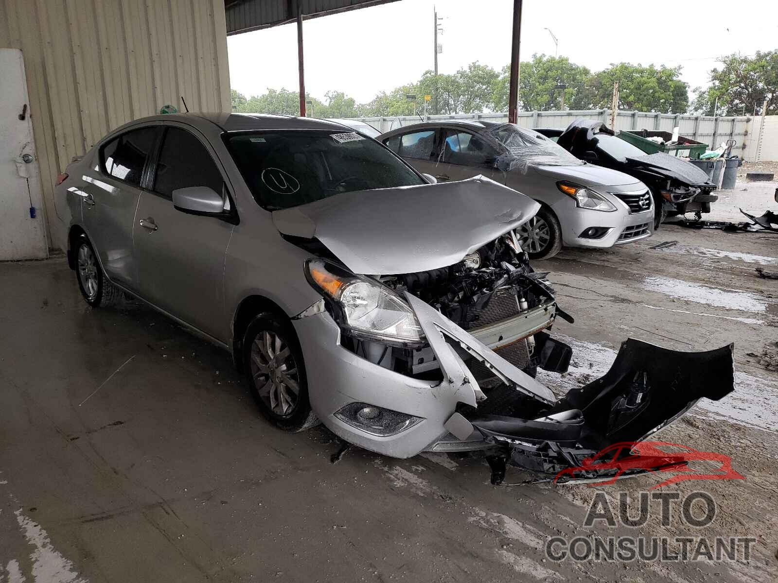 NISSAN VERSA 2017 - 3N1CN7AP7HL822878