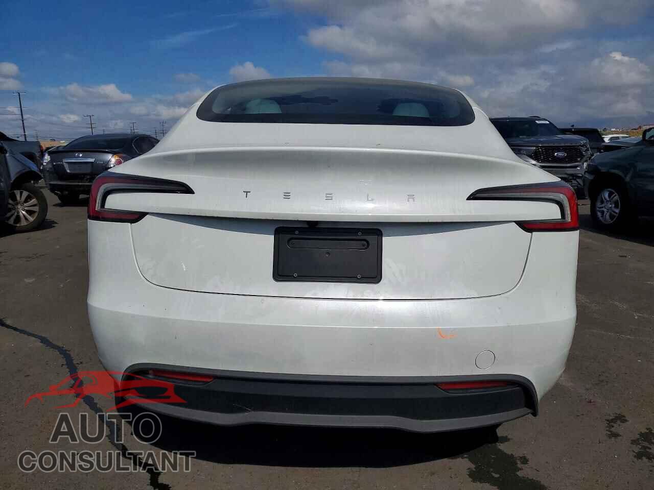 TESLA MODEL 3 2025 - 5YJ3E1EA7SF074445