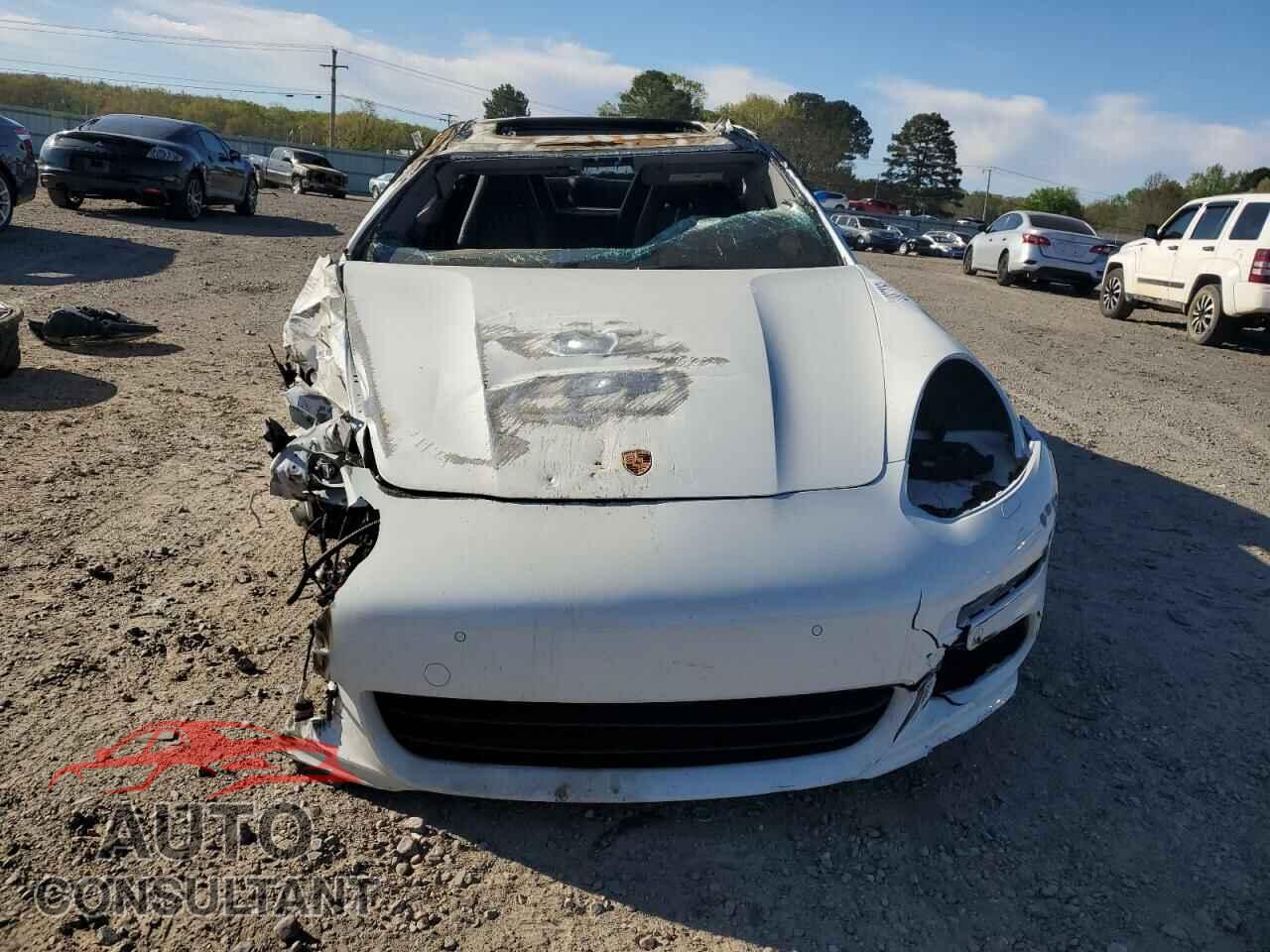 PORSCHE PANAMERA 2014 - WP0AA2A72EL012827