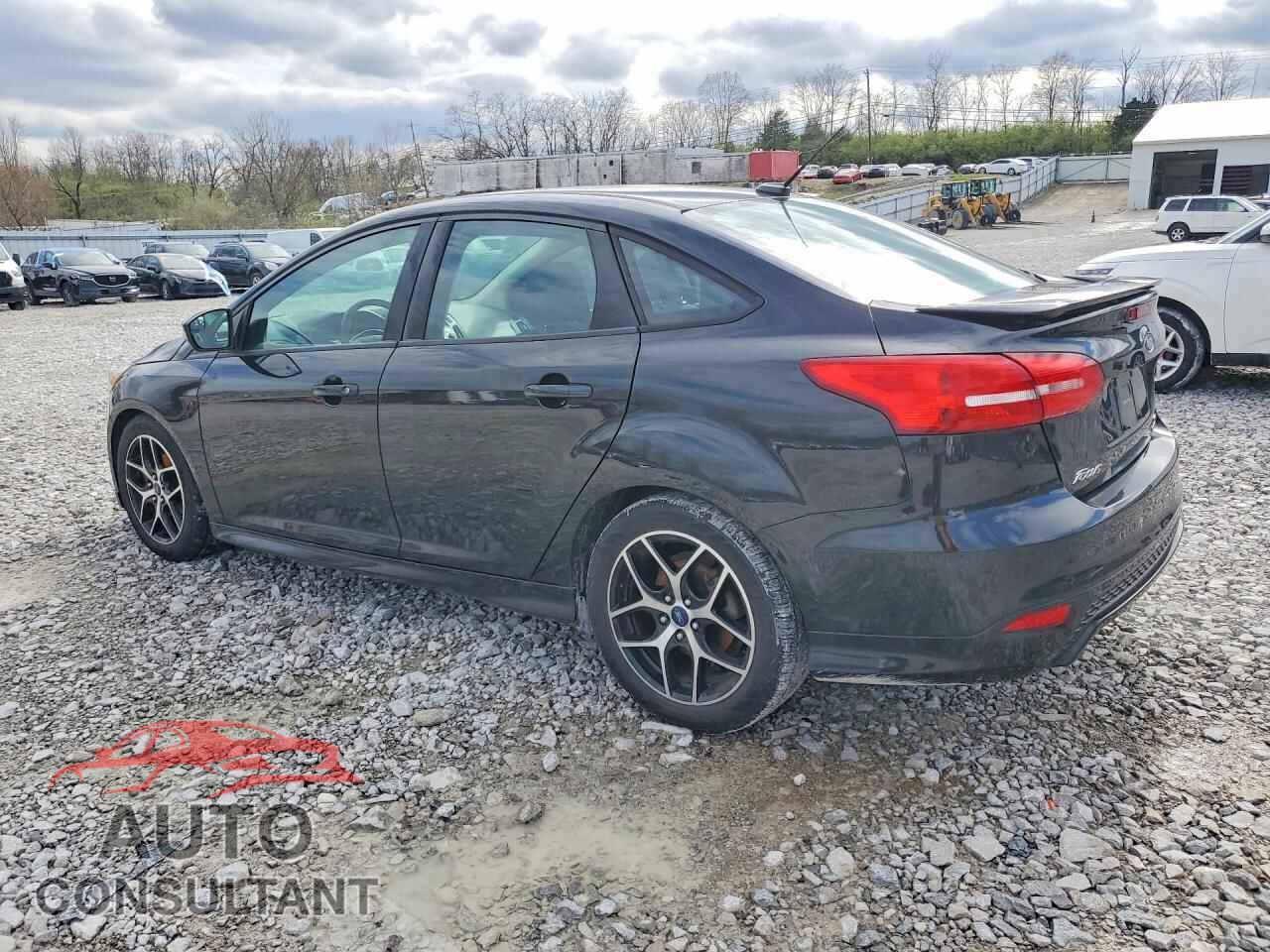 FORD FOCUS 2015 - 1FADP3F27FL374271