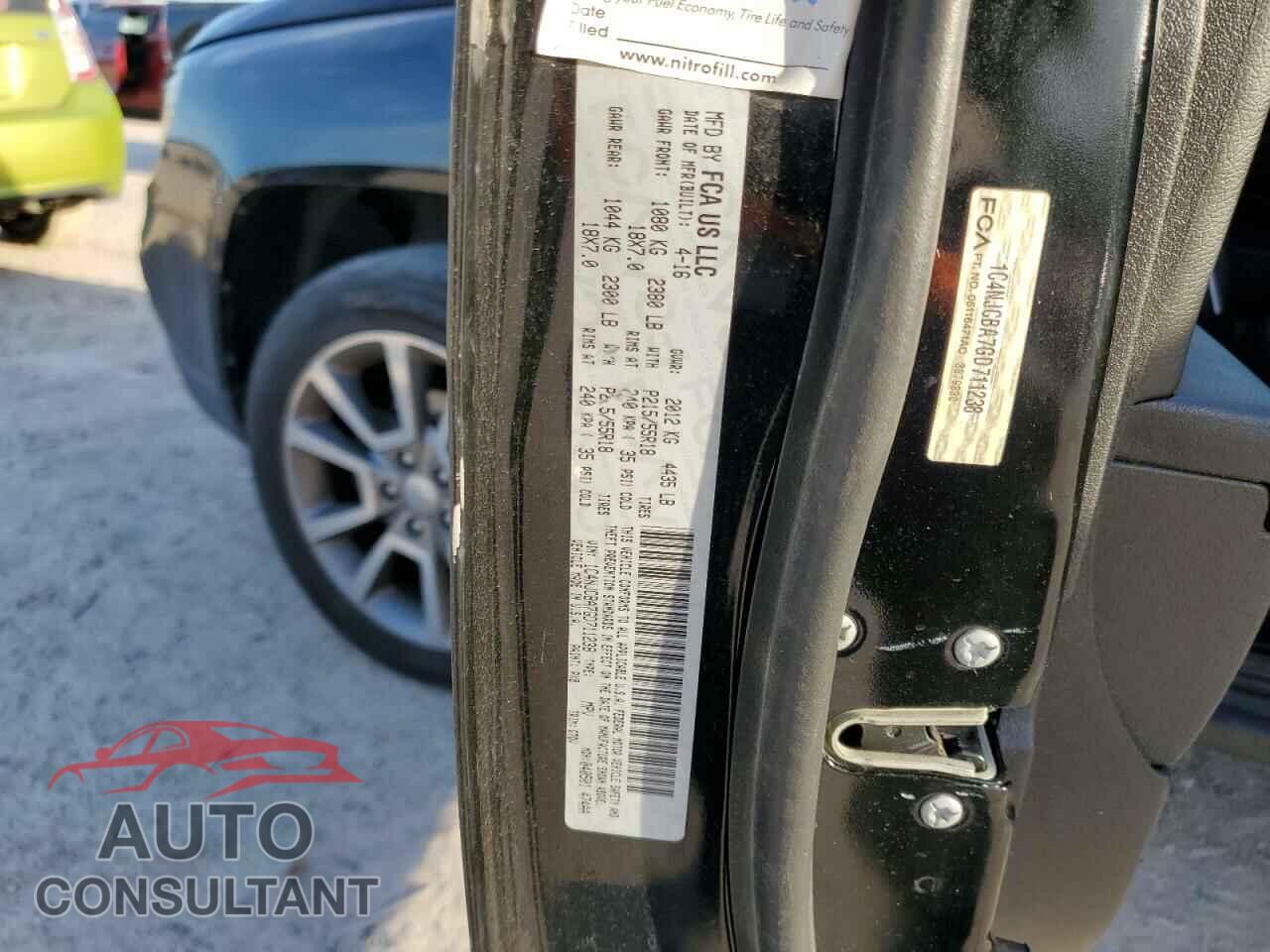 JEEP COMPASS 2016 - 1C4NJCBA7GD711238