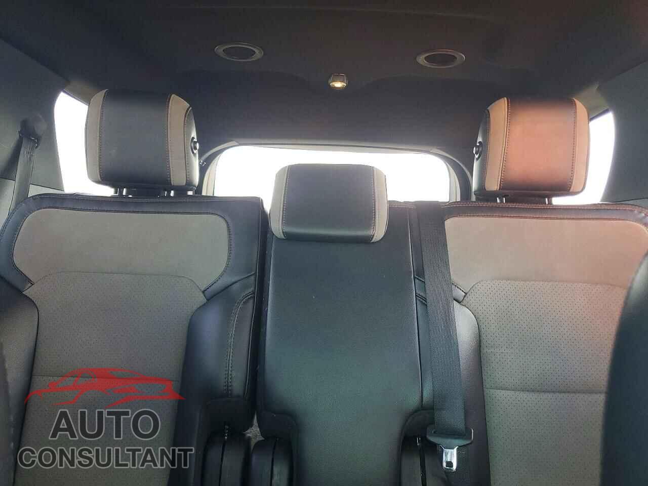 FORD EXPLORER 2017 - 1FM5K8D82HGB68171