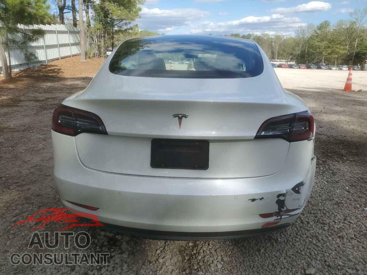 TESLA MODEL 3 2020 - 5YJ3E1EA5LF504748