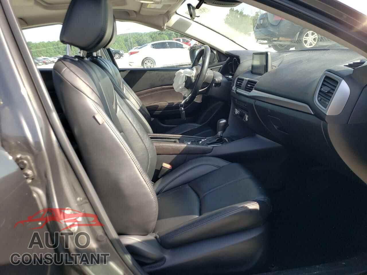 MAZDA 3 2017 - 3MZBN1L30HM148399