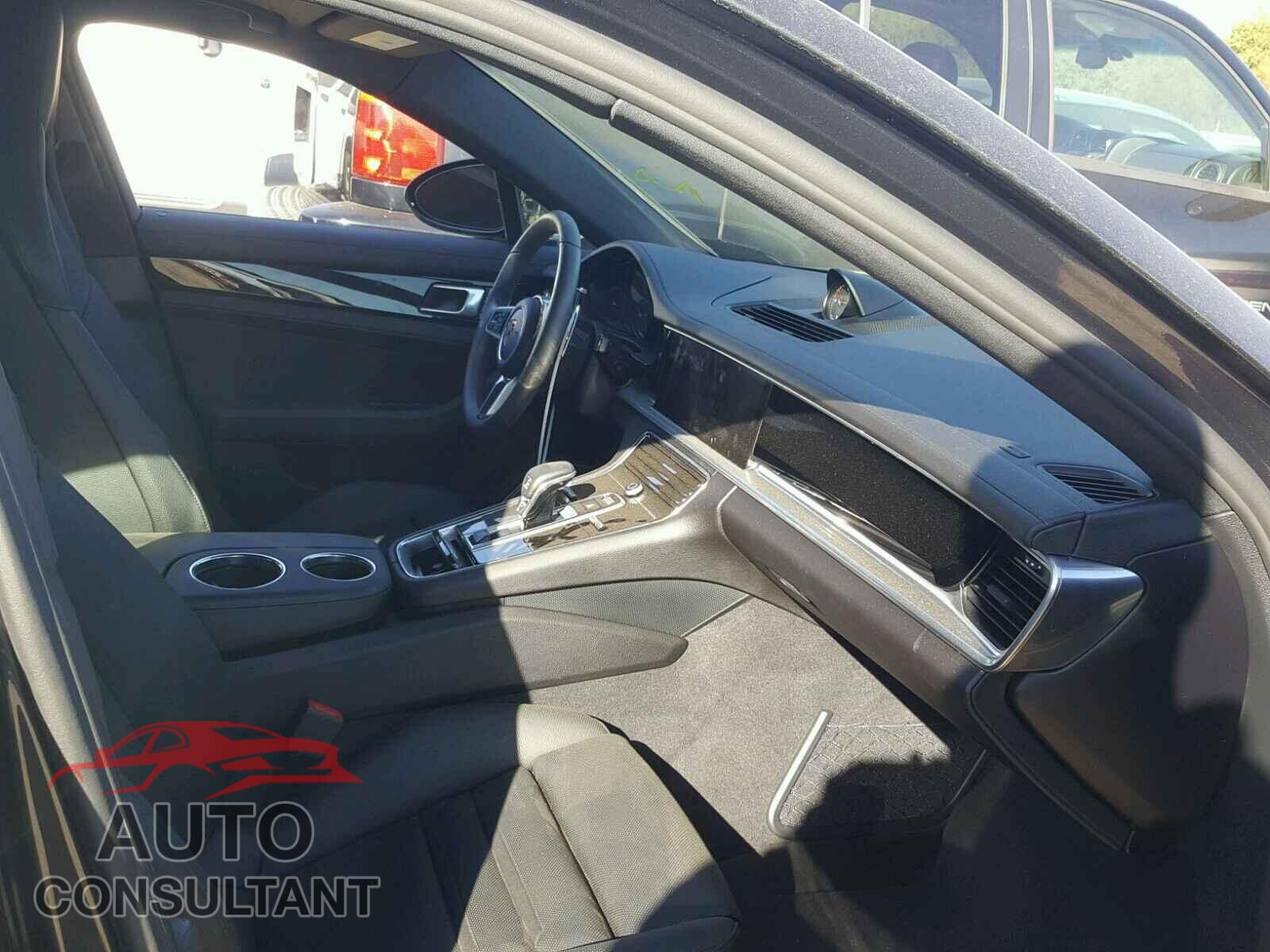 PORSCHE PANAMERA 2018 - WP0AA2A75JL103021