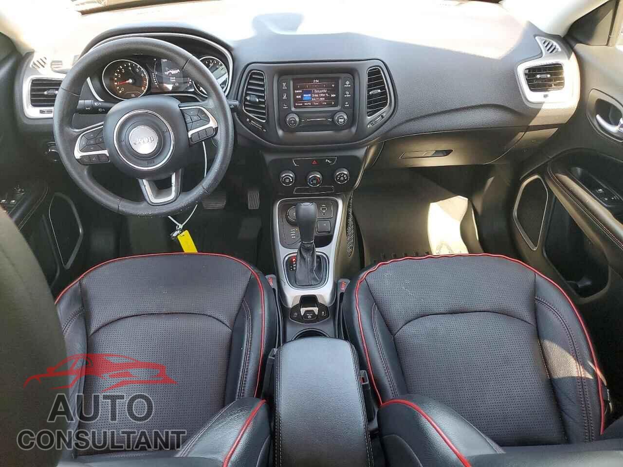 JEEP COMPASS 2017 - 3C4NJDAB8HT656133