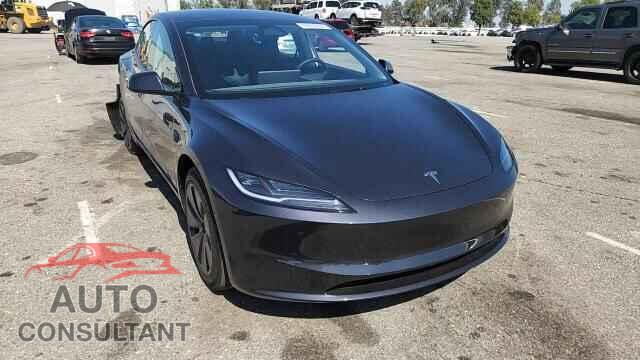 TESLA MODEL 3 2024 - 5YJ3E1EA5RF843938