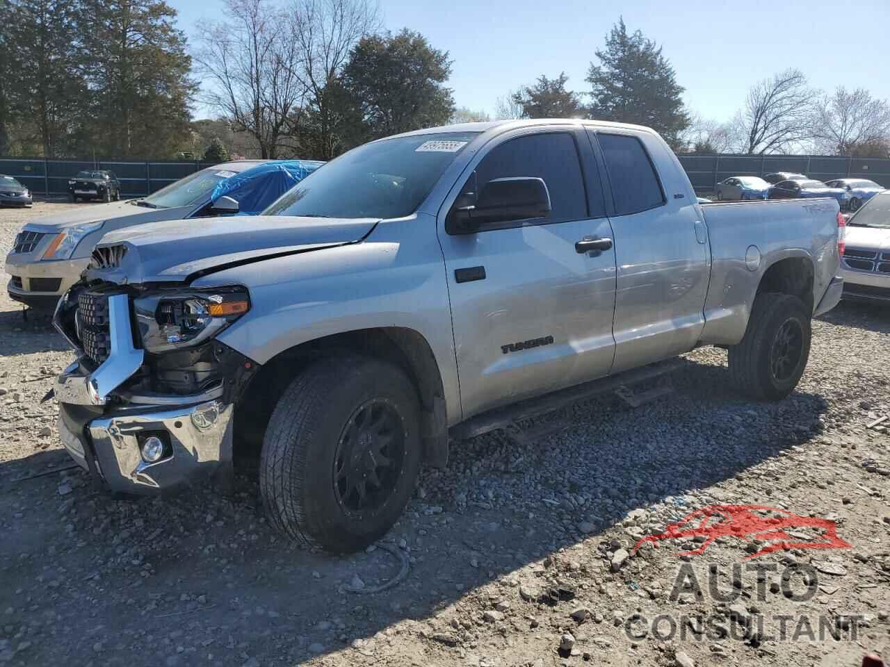 TOYOTA TUNDRA 2020 - 5TFUY5F19LX926576