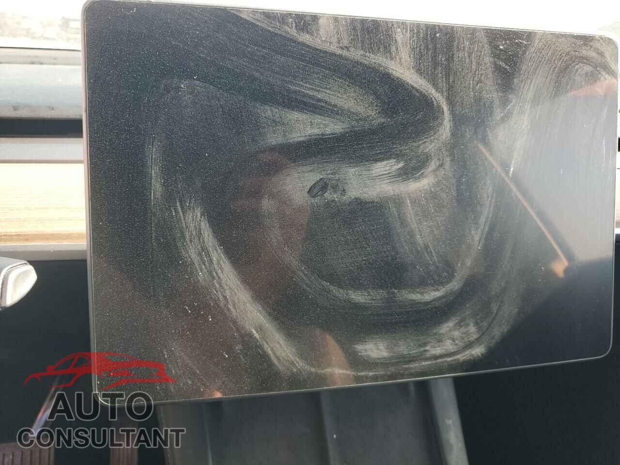 TESLA MODEL Y 2023 - 7SAYGDEE7PF822934