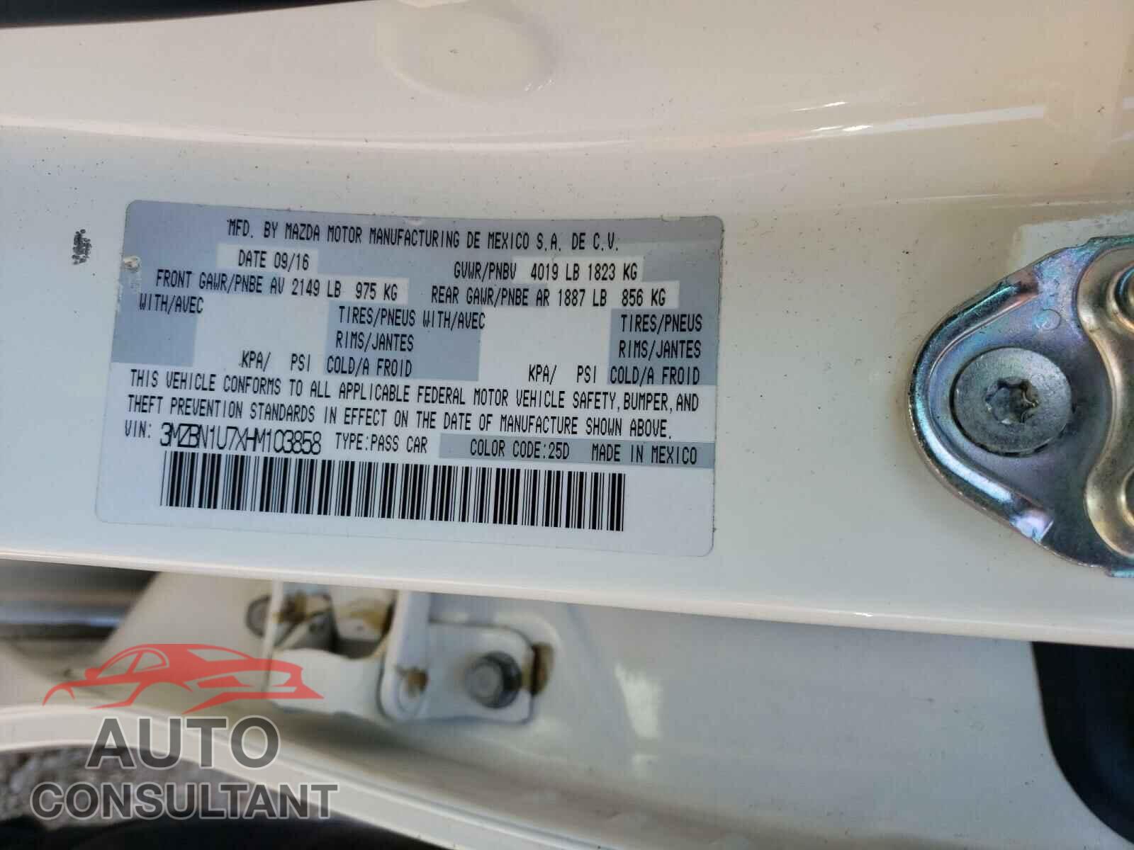 MAZDA 3 2017 - 3MZBN1U7XHM103858