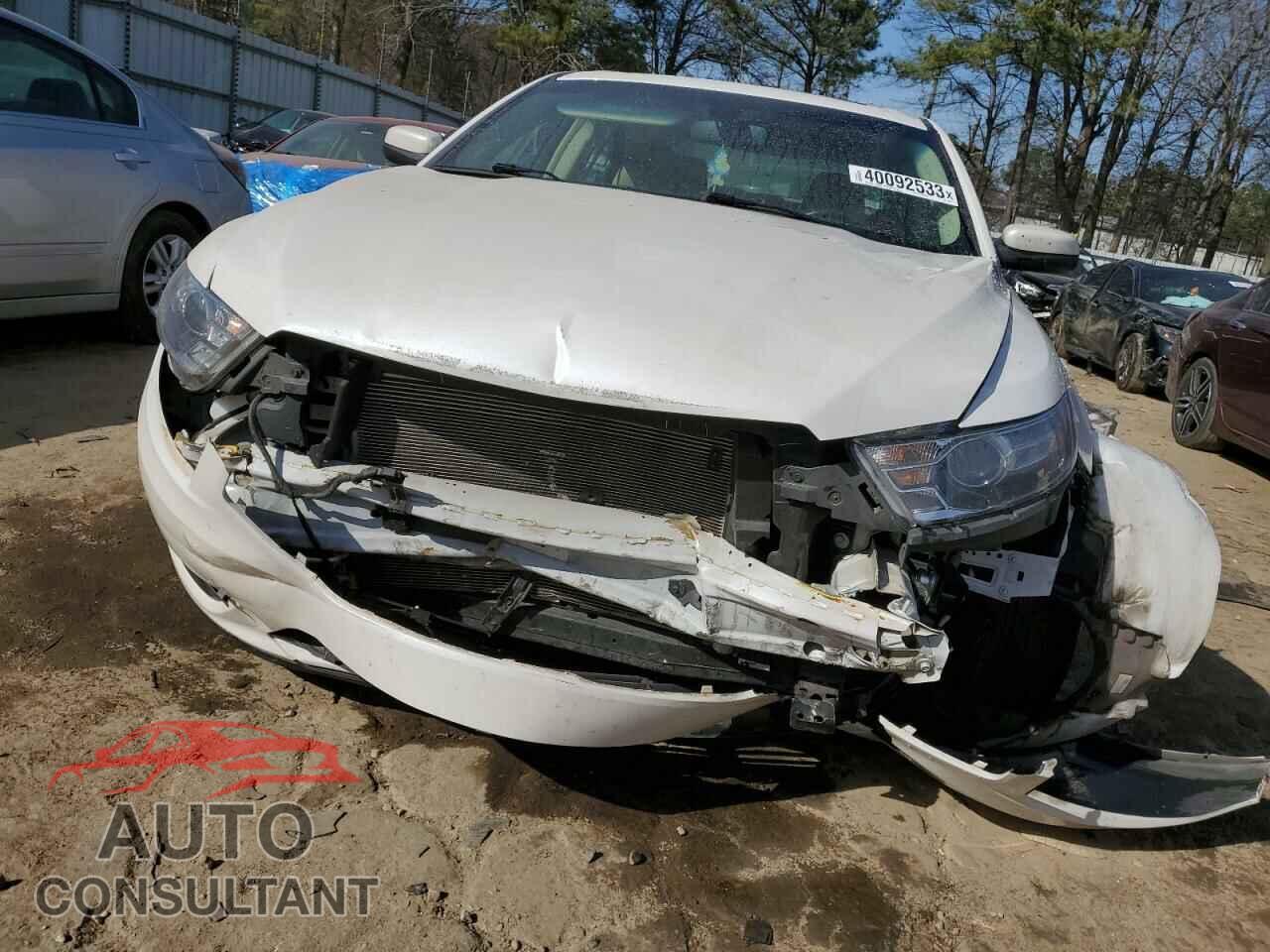 FORD TAURUS 2017 - 1FAHP2E84HG128565