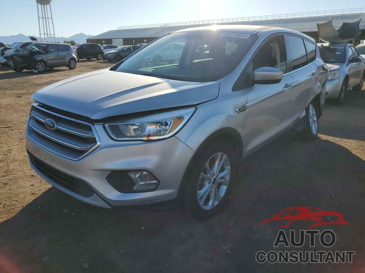 FORD ESCAPE 2017 - 1FMCU9GD1HUC82177