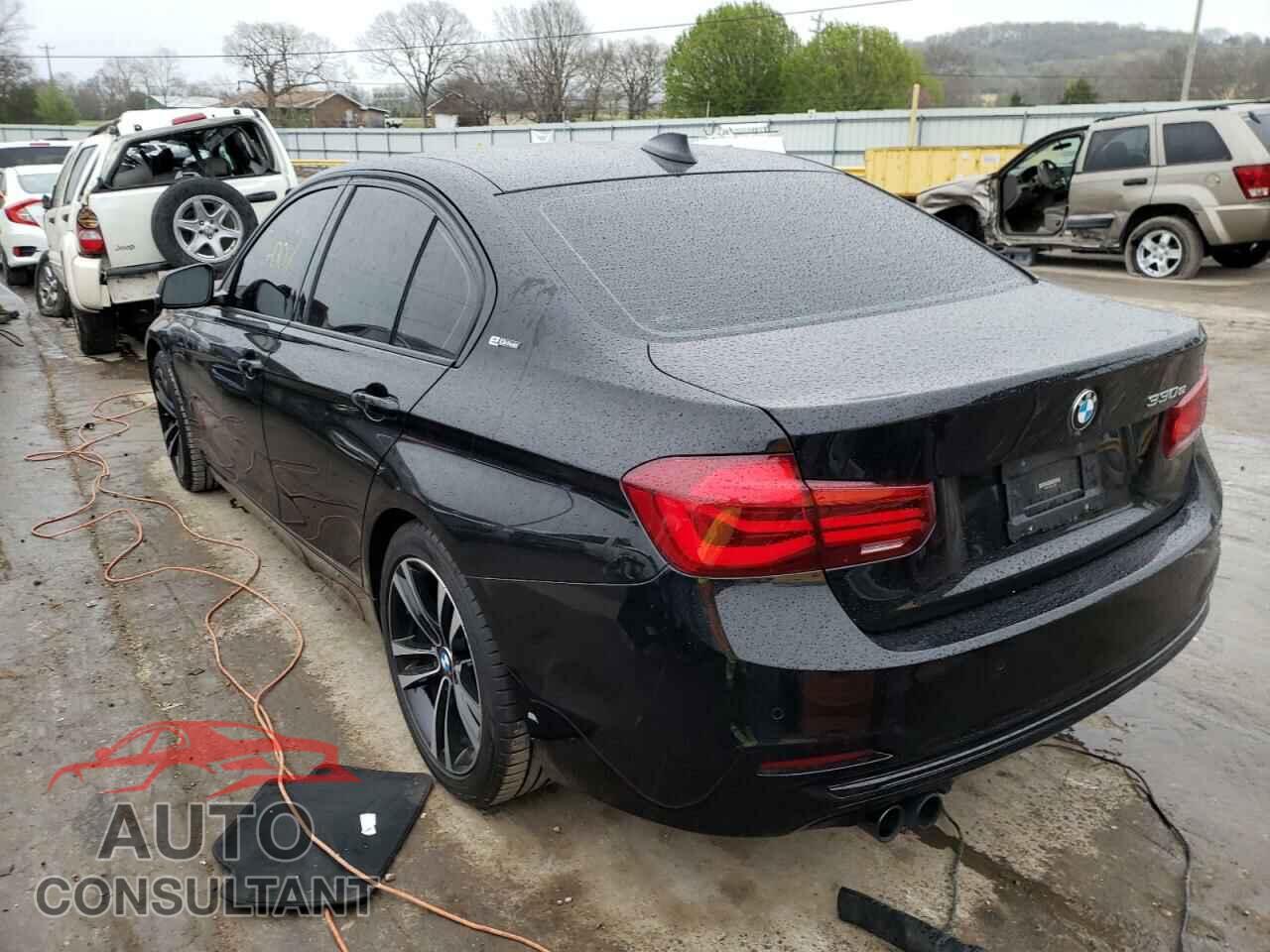 BMW 3 SERIES 2018 - WBA8E1C56JA171524