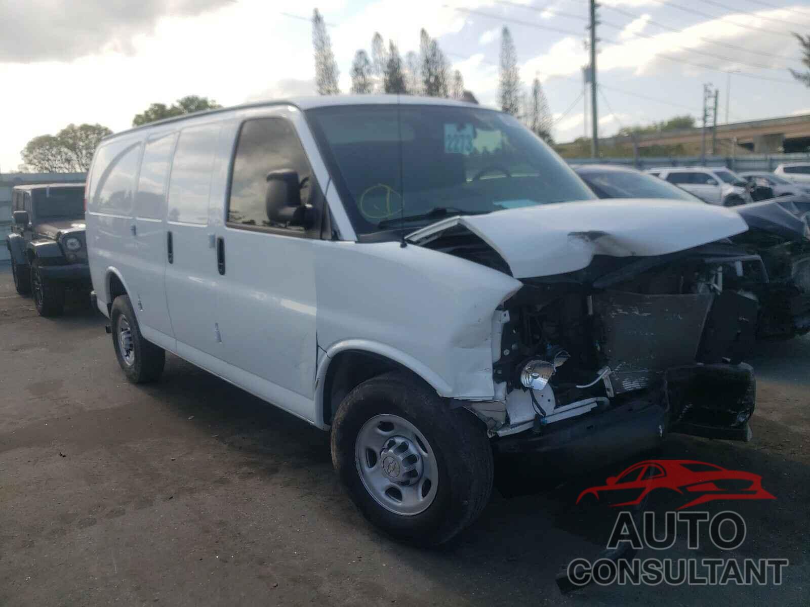 CHEVROLET EXPRESS 2018 - 1GCWGAFP1J1339457