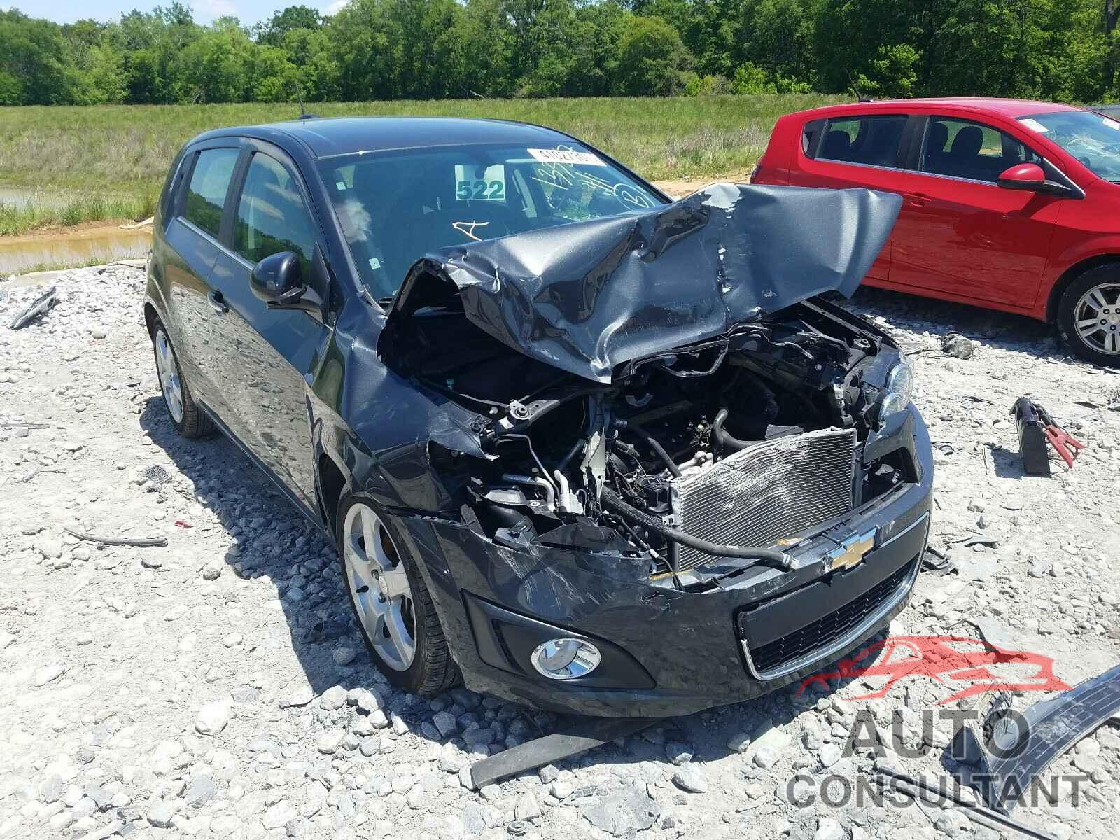 CHEVROLET SONIC 2016 - 1G1JE6SBXG4133867