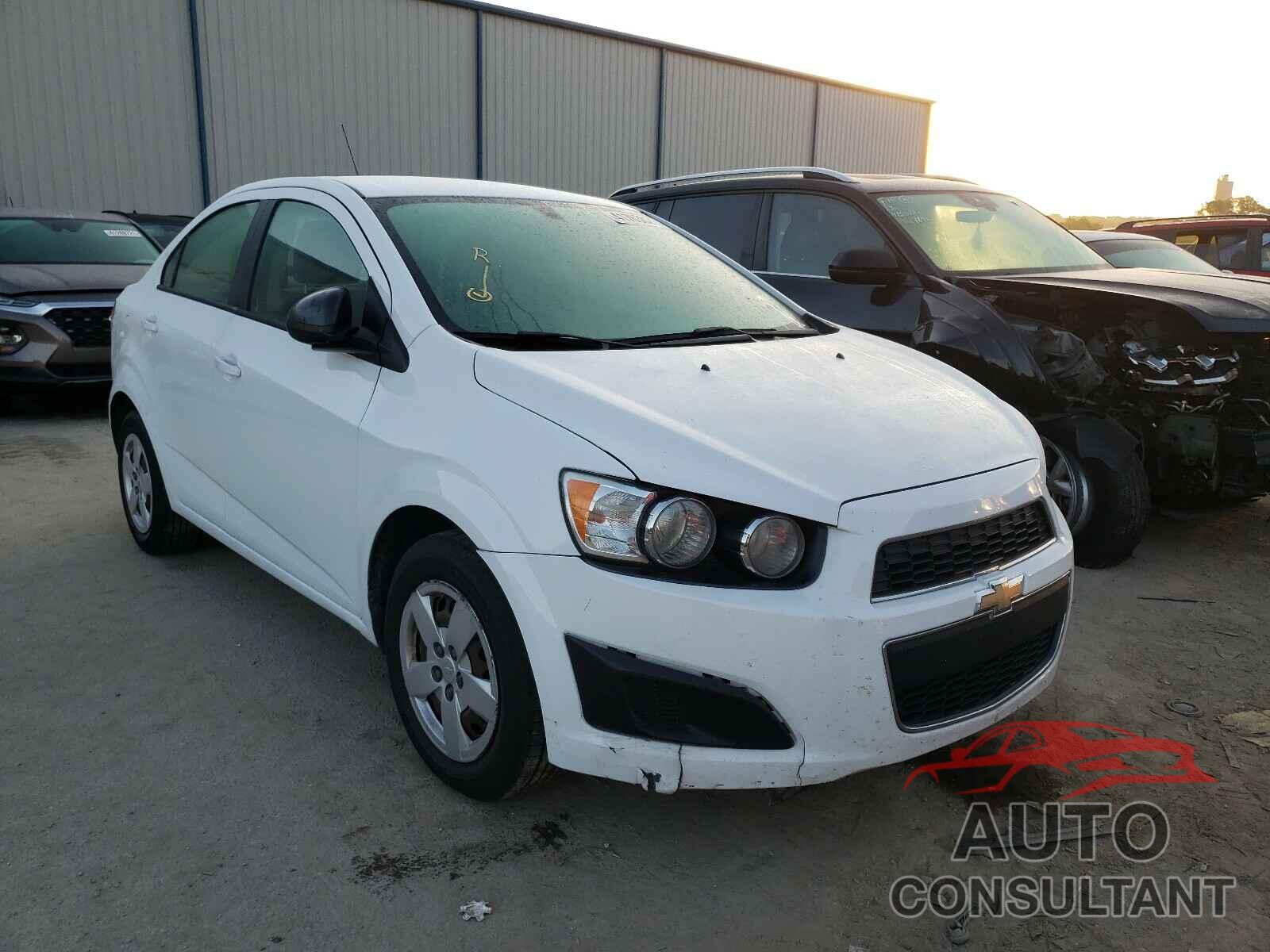 CHEVROLET SONIC 2016 - 1G1JB5SH8G4110160