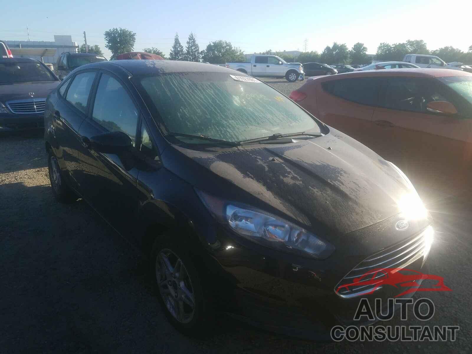 FORD FIESTA 2018 - 3FADP4BJ1JM123952