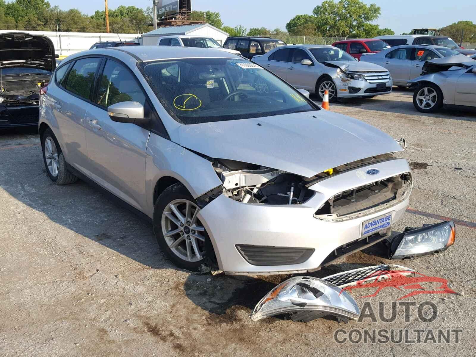 FORD FOCUS 2015 - 1FADP3K27FL288366